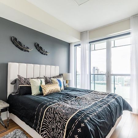 Globalstay Modern Downtown Apartment Торонто Екстериор снимка