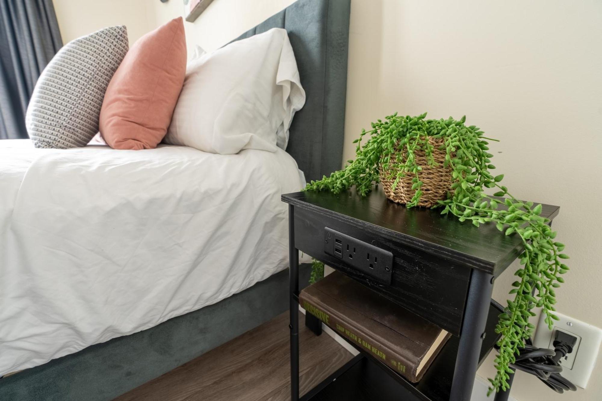 Globalstay Modern Downtown Apartment Торонто Екстериор снимка