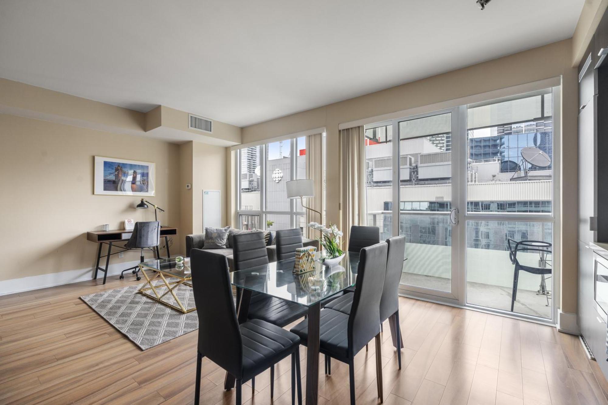 Globalstay Modern Downtown Apartment Торонто Екстериор снимка