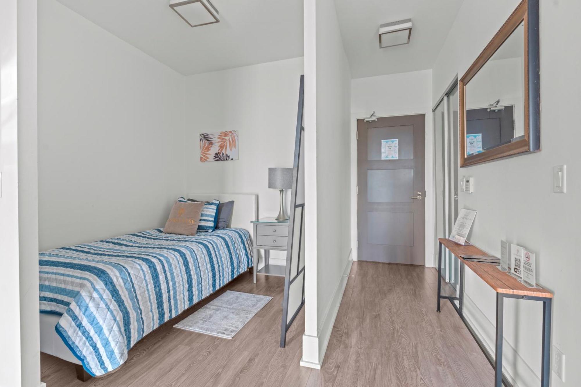 Globalstay Modern Downtown Apartment Торонто Екстериор снимка