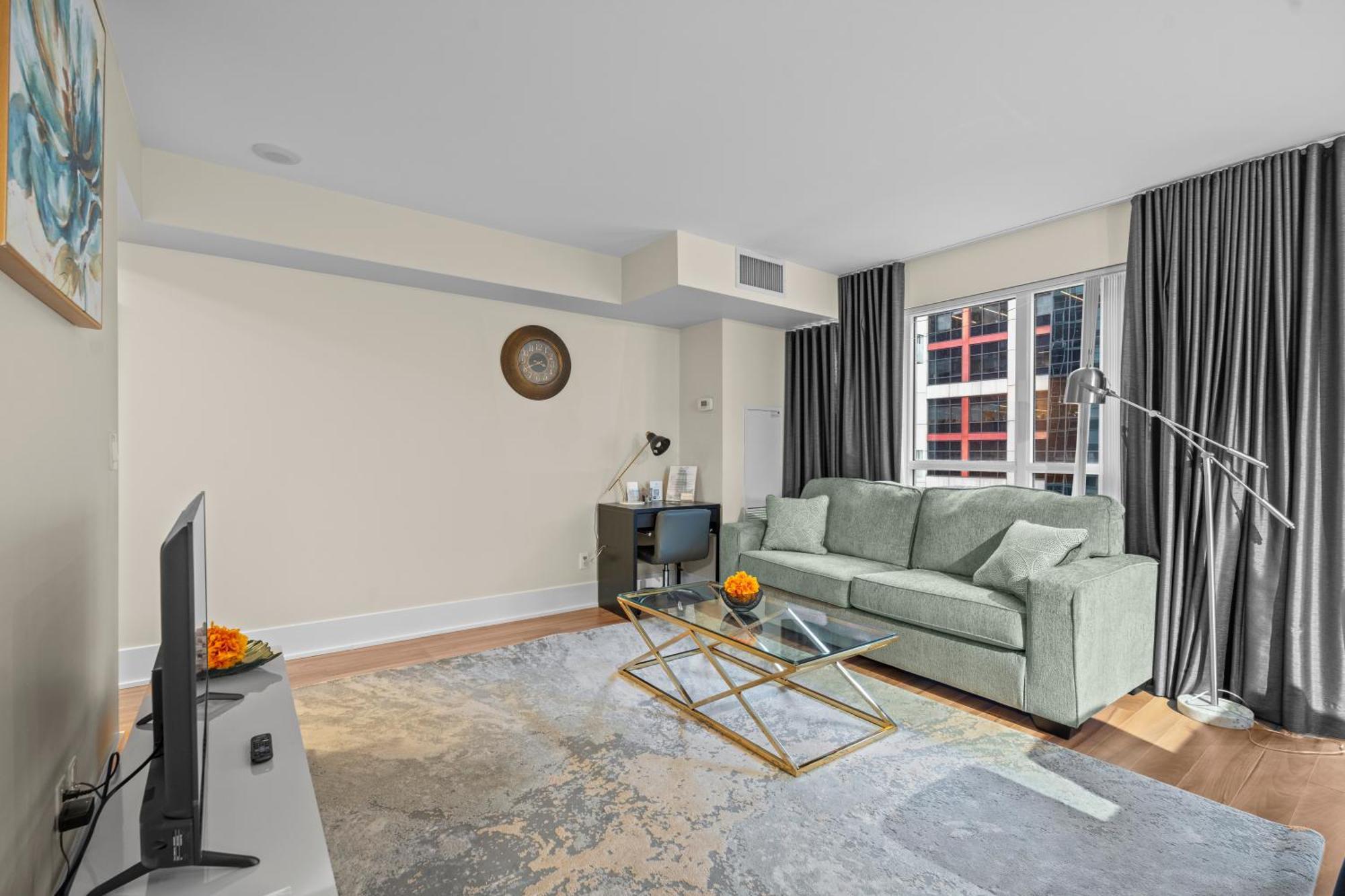 Globalstay Modern Downtown Apartment Торонто Екстериор снимка