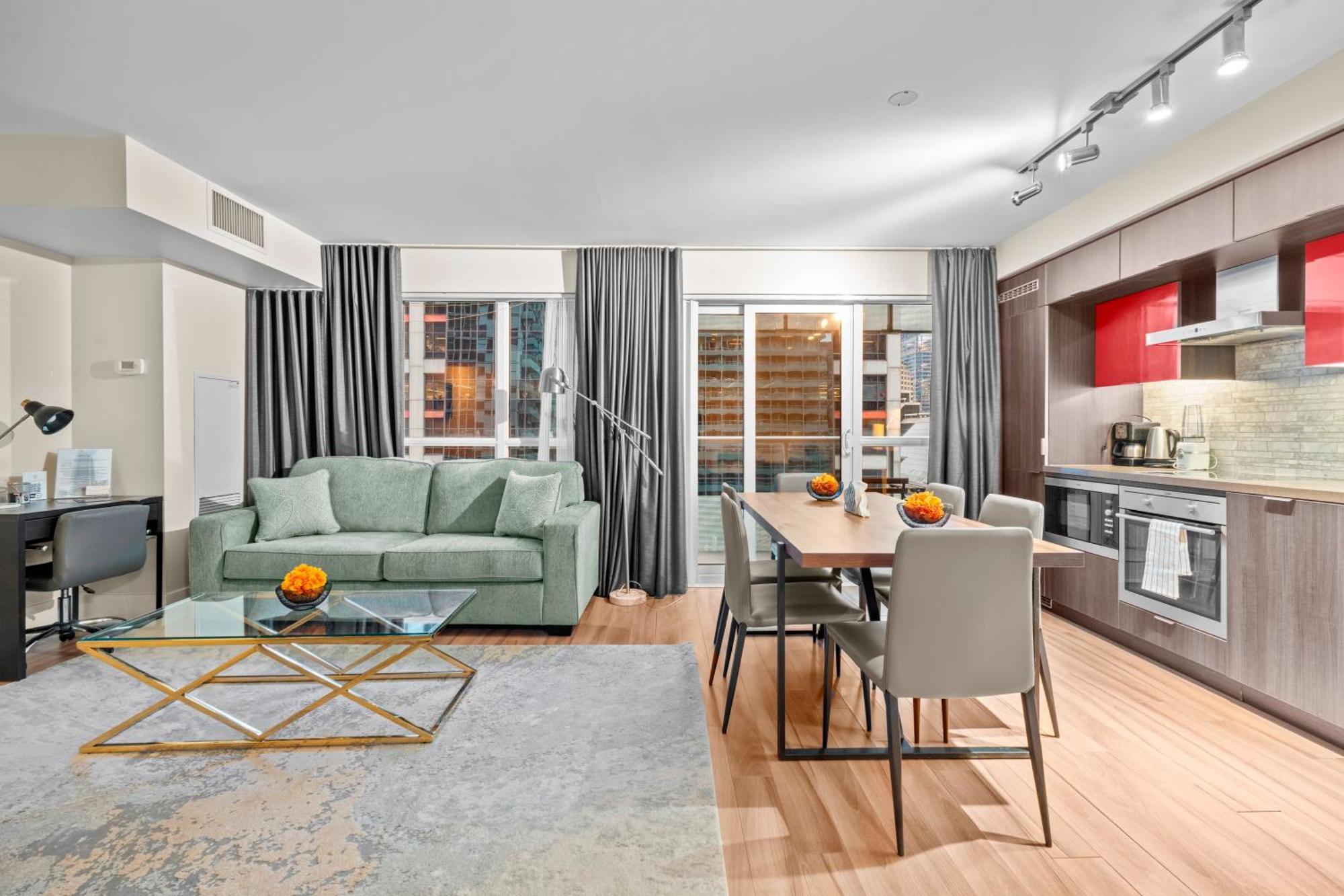 Globalstay Modern Downtown Apartment Торонто Екстериор снимка