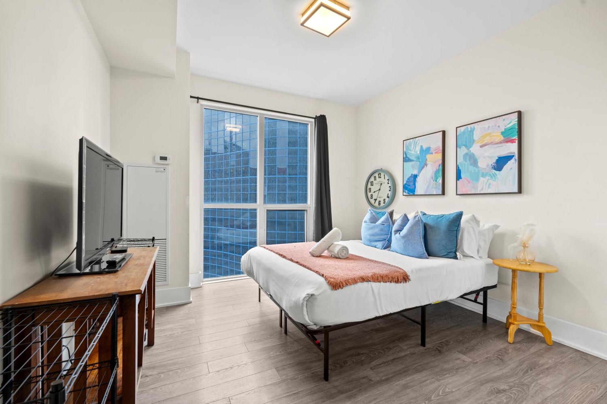 Globalstay Modern Downtown Apartment Торонто Екстериор снимка