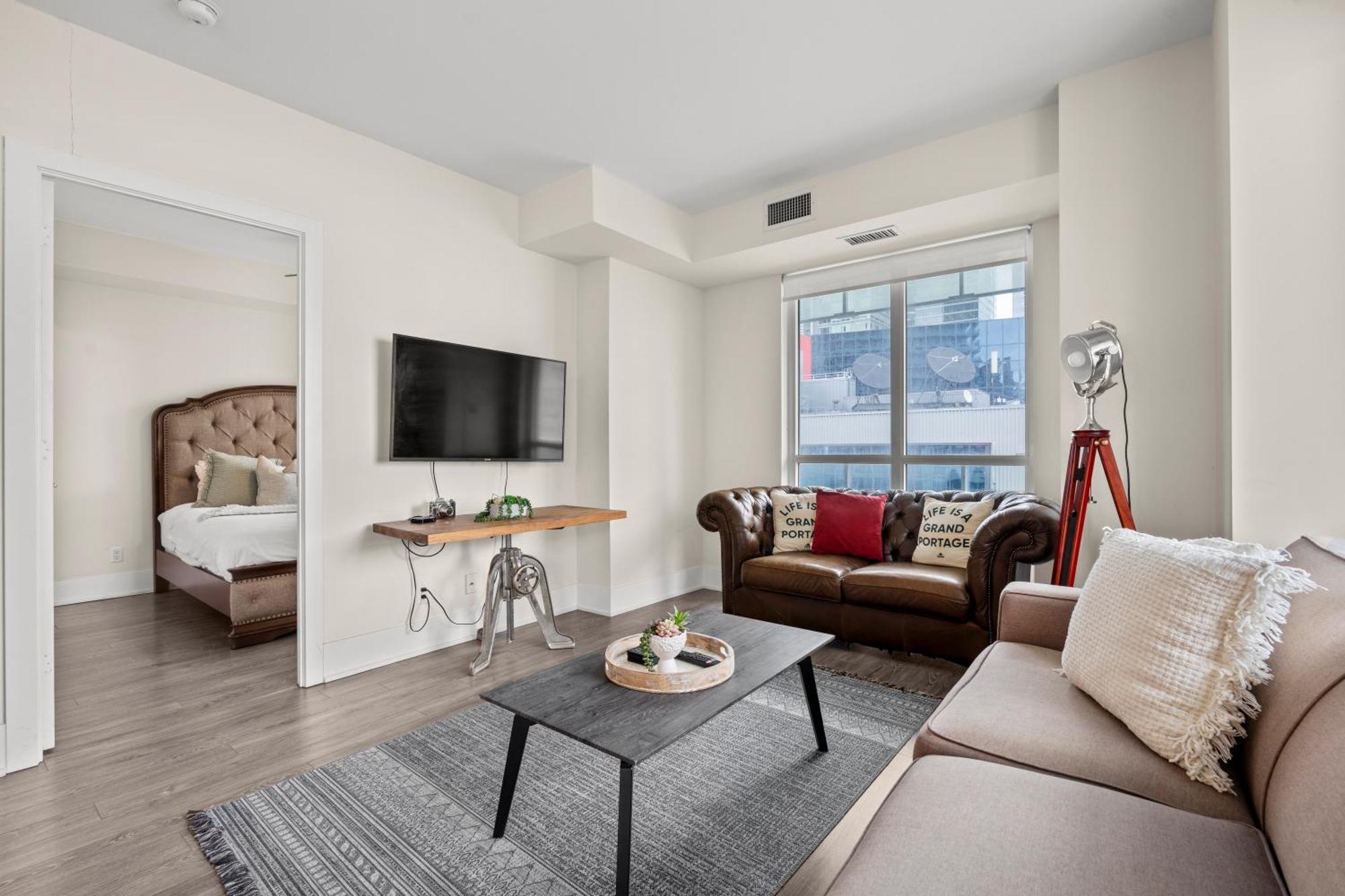 Globalstay Modern Downtown Apartment Торонто Екстериор снимка